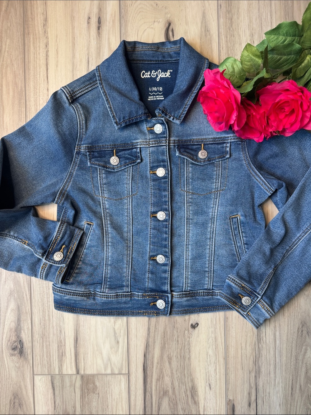 Stretchy denim jacket